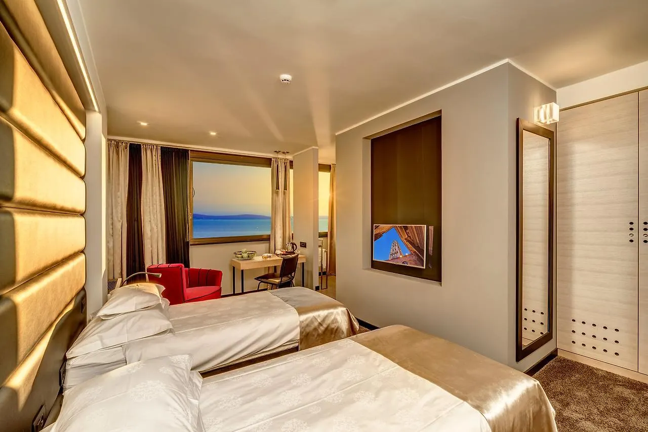 The View Luxury Rooms Split Alojamento de Acomodação e Pequeno-almoço