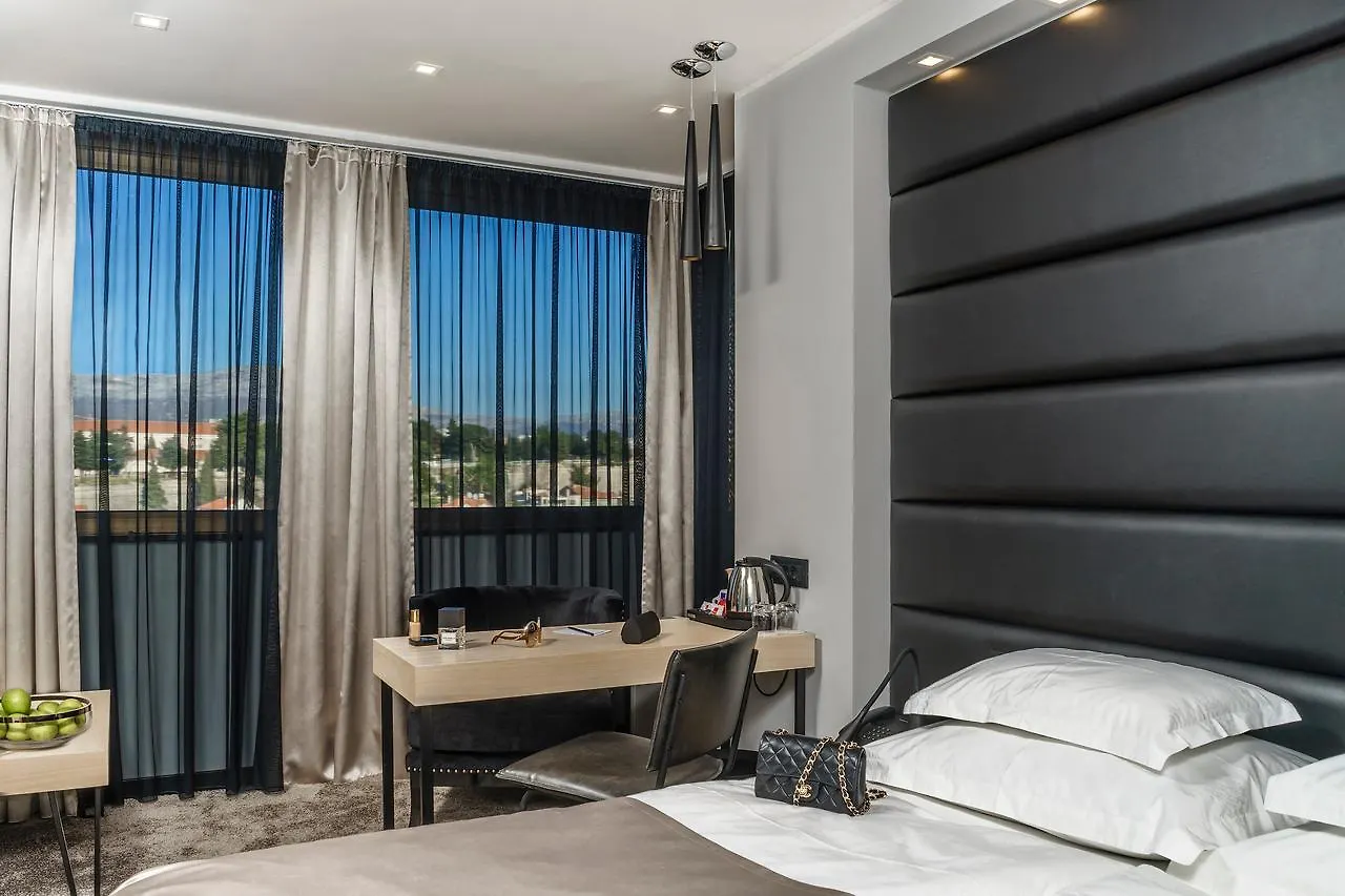 The View Luxury Rooms Split