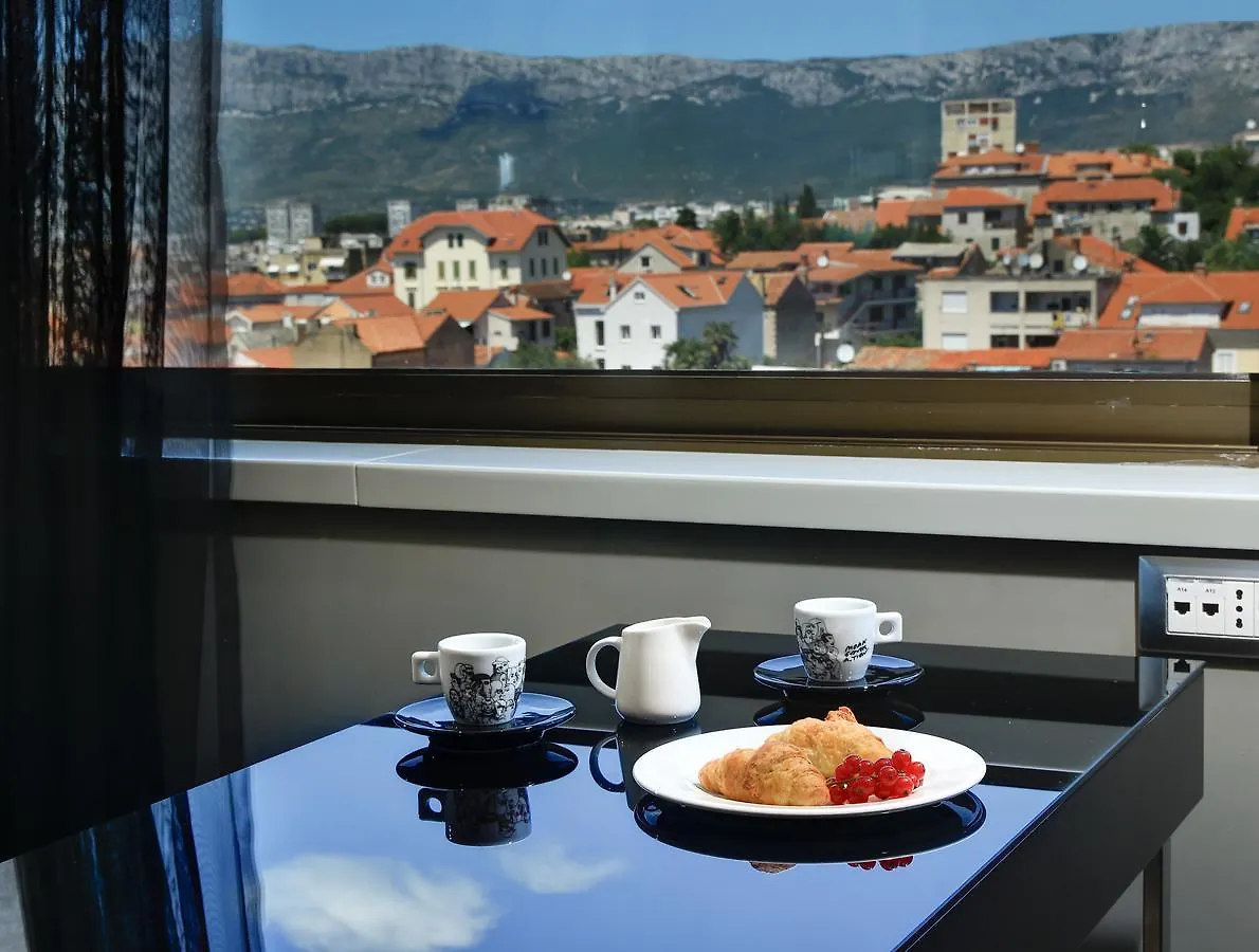 The View Luxury Rooms Split Croácia