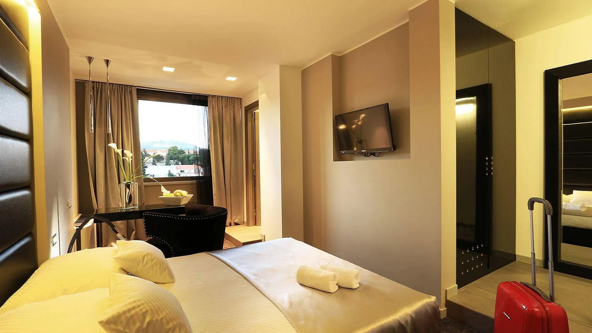 The View Luxury Rooms Split