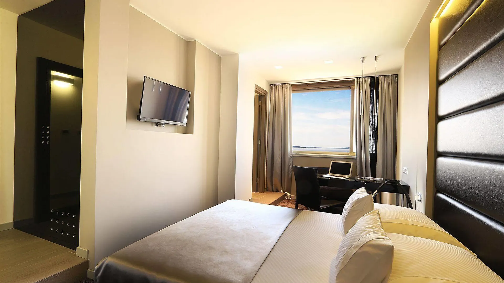 The View Luxury Rooms Split Alojamento de Acomodação e Pequeno-almoço