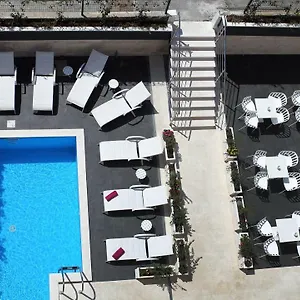 3* Apart-hotel M